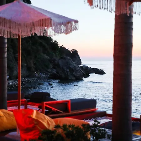 Oniro By Iliria Palace (adults Only) Himare